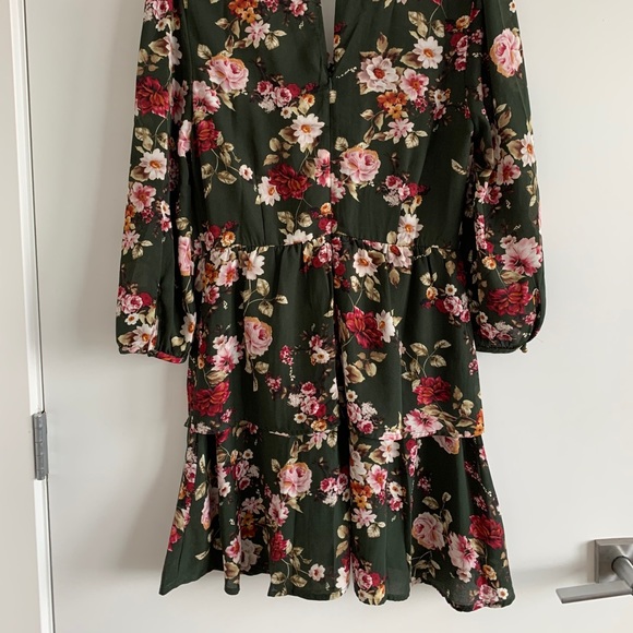 Entro Floral Ruffle Dress - Picture 2 of 5